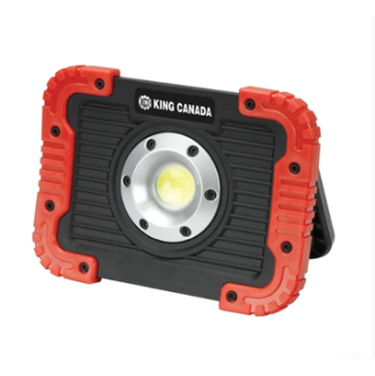 750 LUMENS LED LIGHT